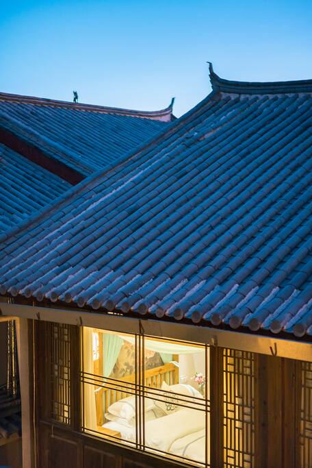 纳西建筑屋顶