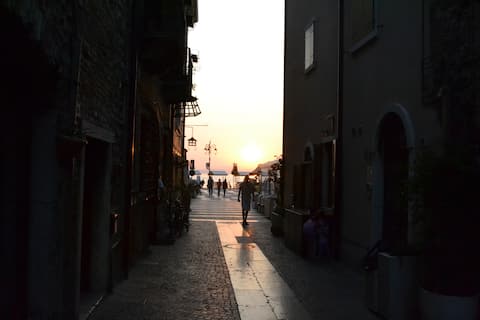 Annuncio Airbnb popolare: Casa Carlottina, Residence in the heart of Lazise a Lazise