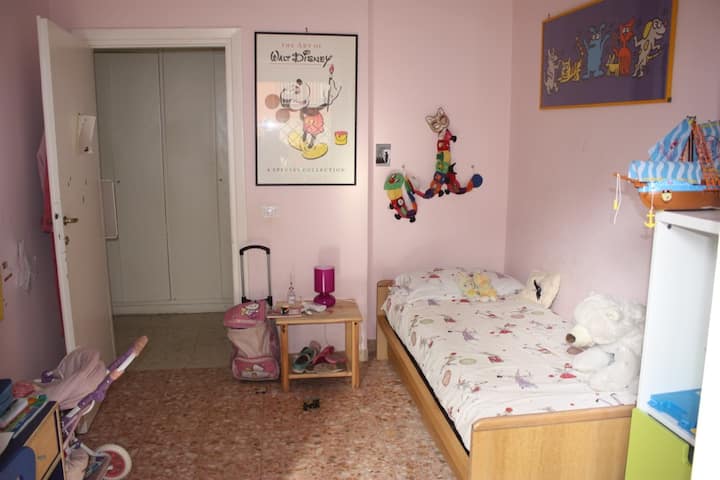 Камера 3 (дозволете на Singolo+ дополнителен кревет ако е потребно)