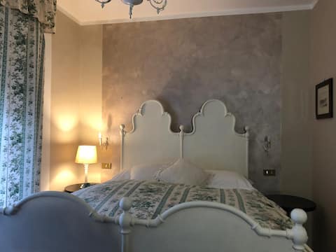 Living in Pontremoli : style,sport and ...food