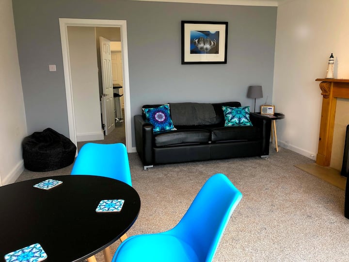 POOLE HARBOUR VIEWS. ONE-BED FULLY FURNISHED APMNT