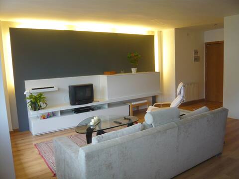 Private room in Loft by the Sea