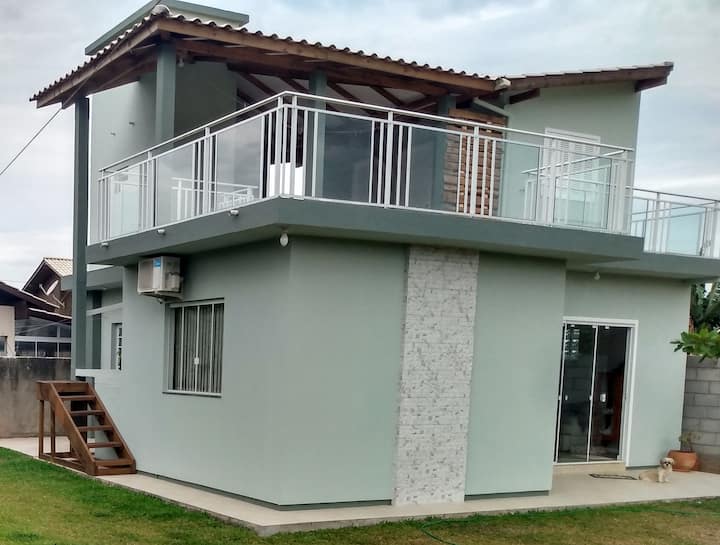 Espaço Na Praia Da Pinheira, 600m Do Mar.