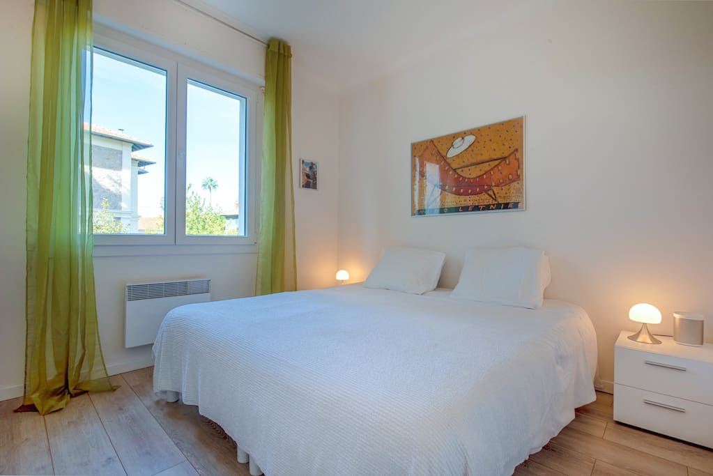 Chambre 1 / Bedroom 1