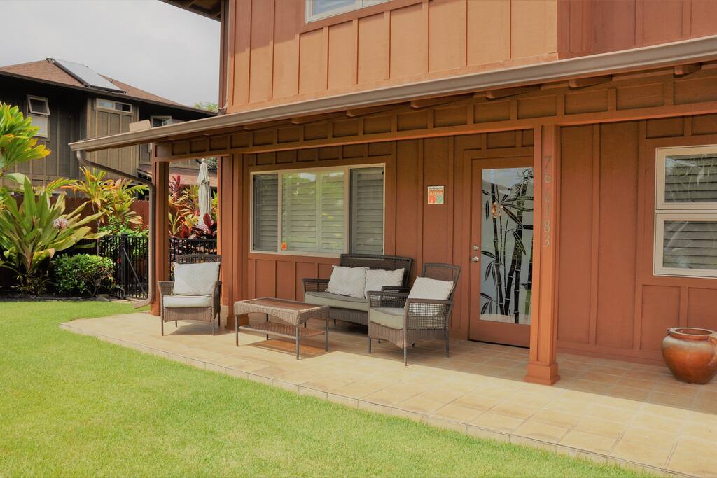 Lanai Yard / Sitting Area