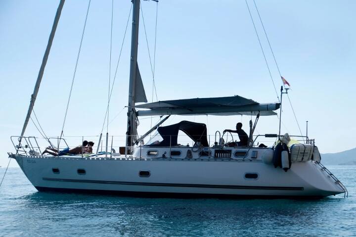 Velero En Ibiza Navegar Y Dormir Barcos En Alquiler En Sant Josep De Sa Talaia Islas Baleares Espana