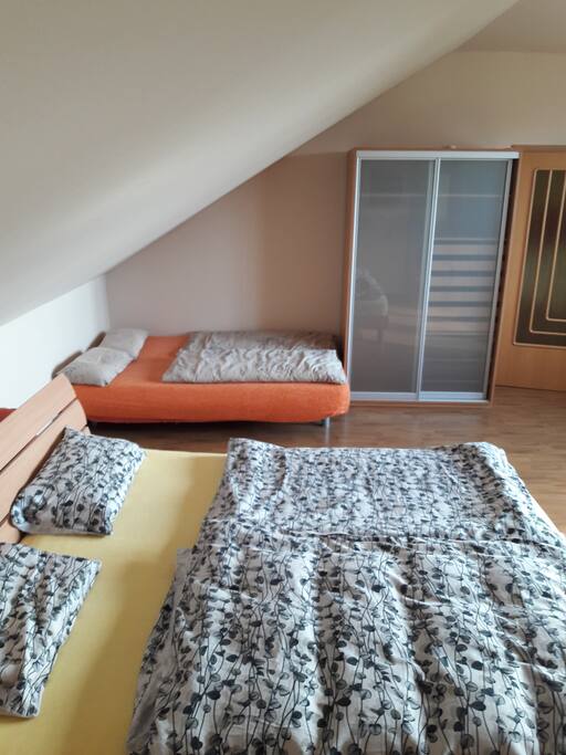 Bed room 1