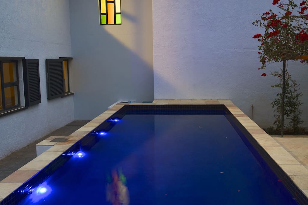 Swimming pool - evening