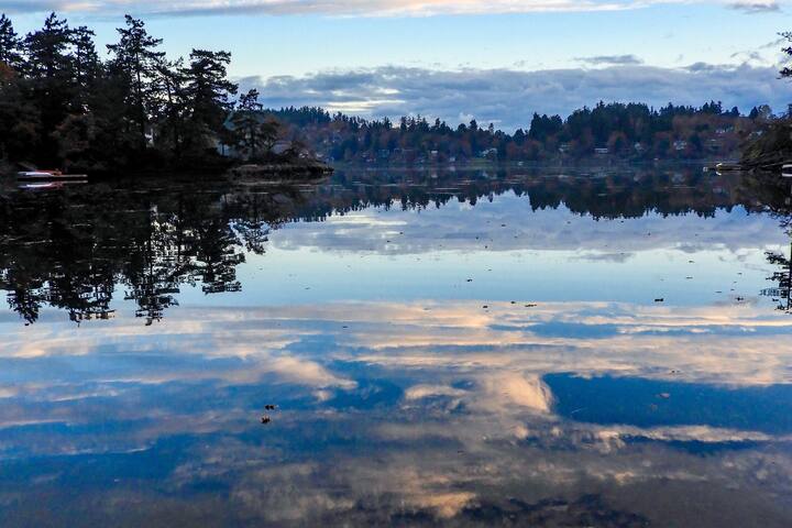 That Place on Portage: Waterfront Oasis w/ Hot Tub