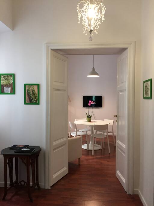 l' ingresso