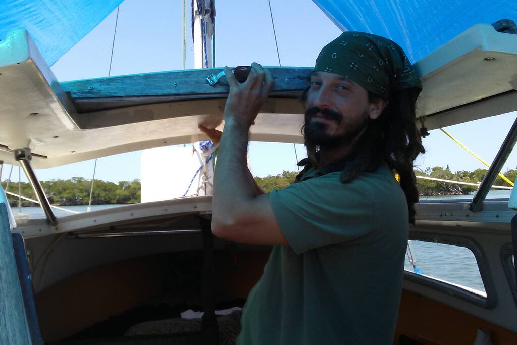 The rear inside of the vessel features a "Pop Top" so that you can lift the roof for added ventilation.