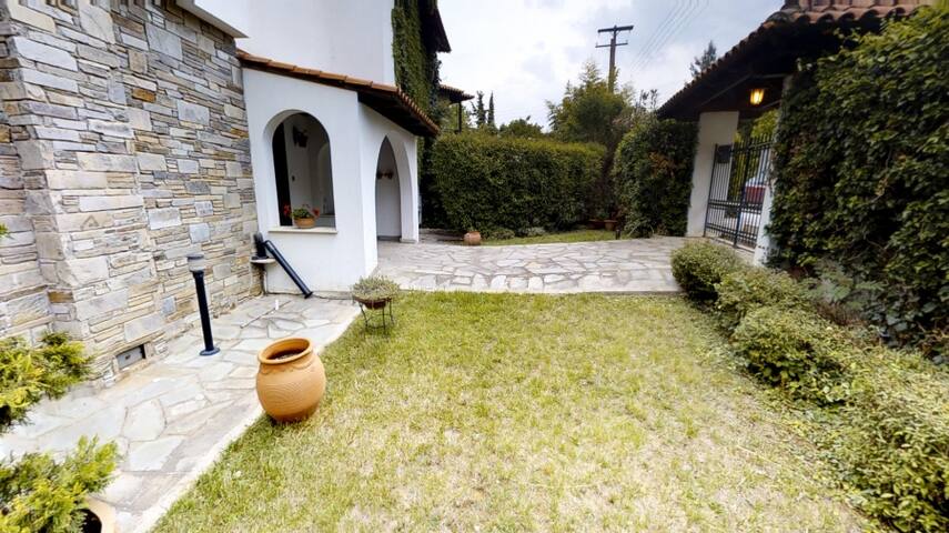 Villa at Panorama Thessaloniki gallery image 4