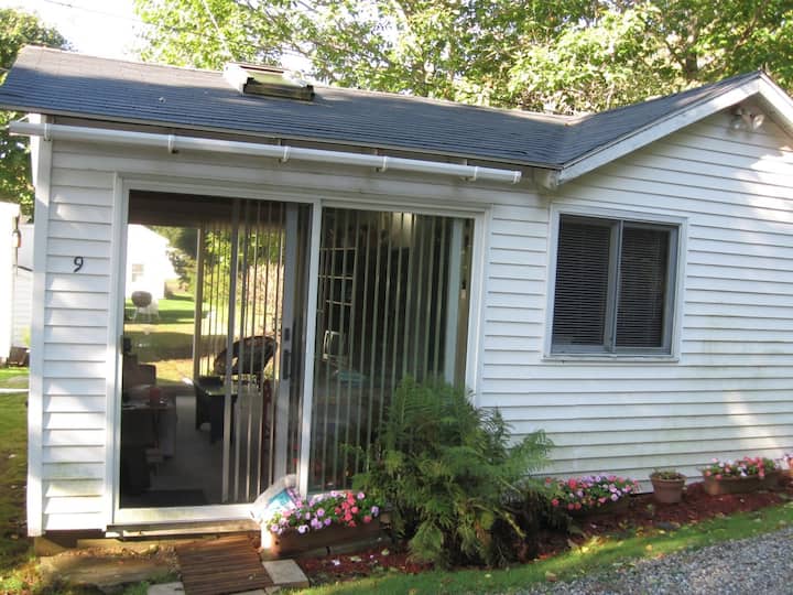 Seaside Cottage in Rye NH Cottages for Rent in Rye, New Hampshire