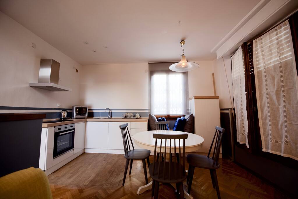 The Kitchenette