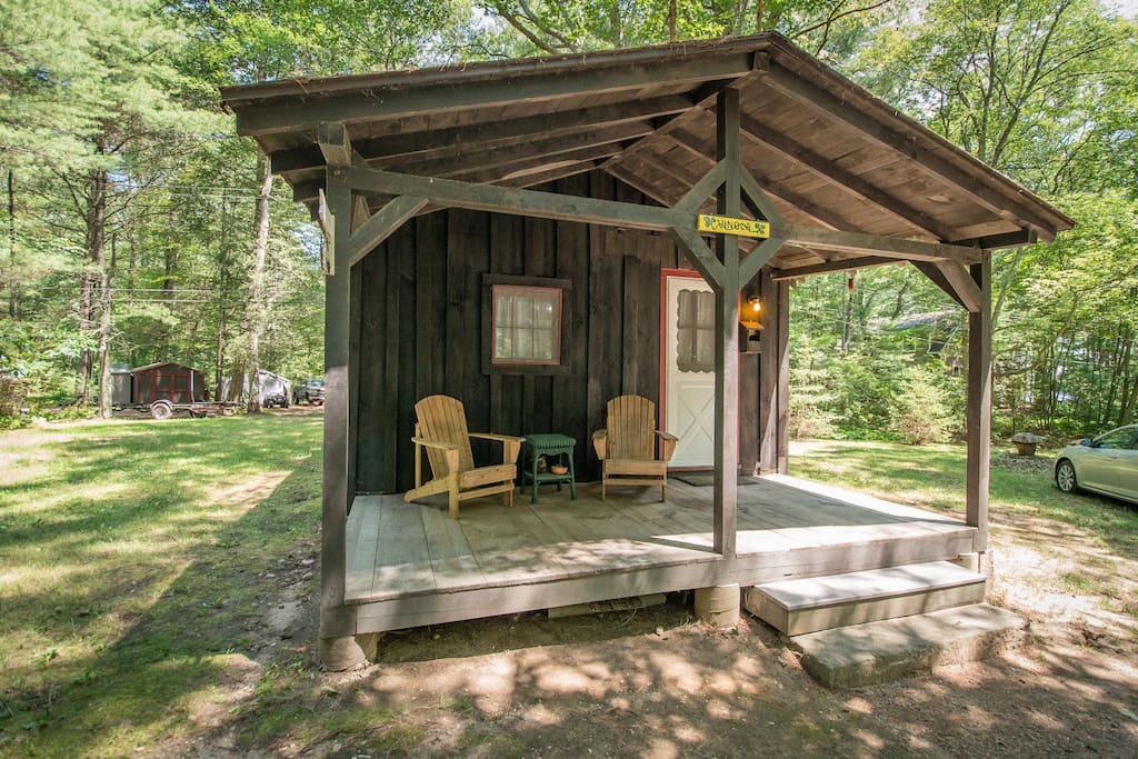 VinolaLakeside Cabin on Beach Pond with Sauna Cabins for Rent in