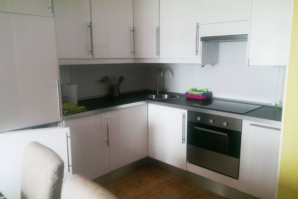 Cocina con vistas al mar