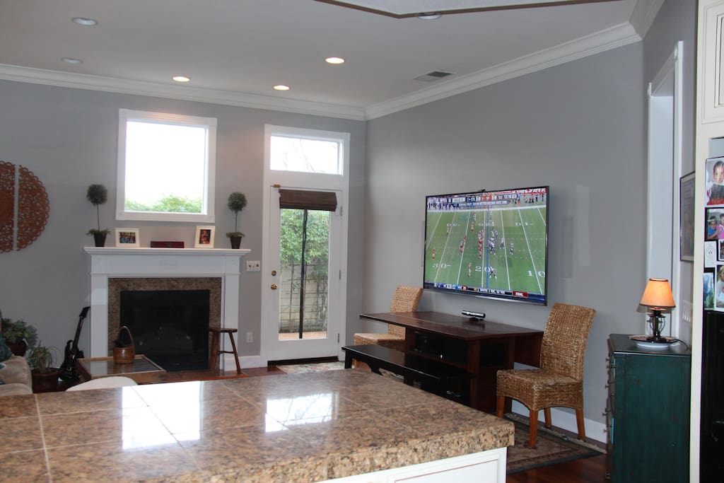 Brand new, 75" Samsung with high end home theater system, Apple TV, and Xbox 360.
