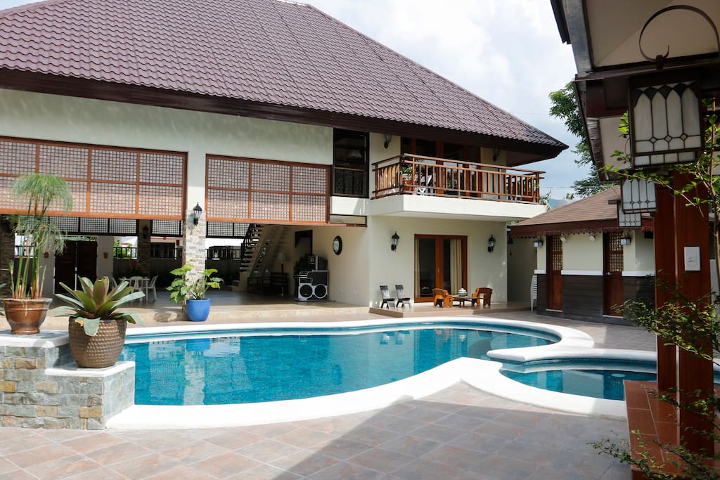 Donrio Balinese Villa with a stunning pool Villas for Rent in Calamba