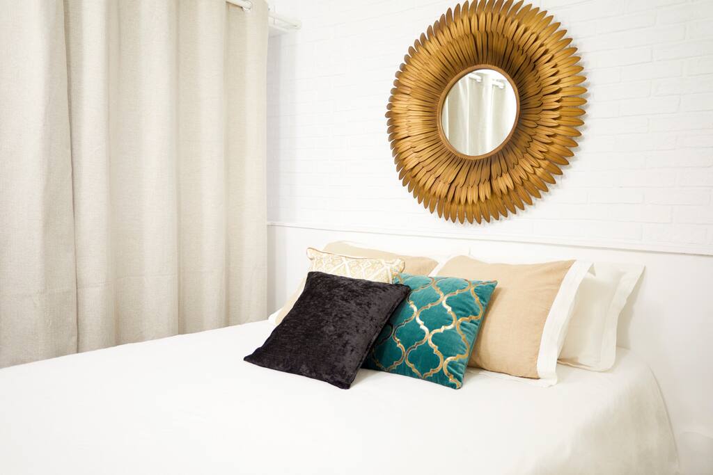 BEDROOM Best Airbnb Apartment Madrid Centre Center Wifi AC. Local Experience