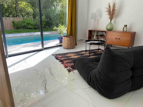 Beautiful Villa with Heated Pool