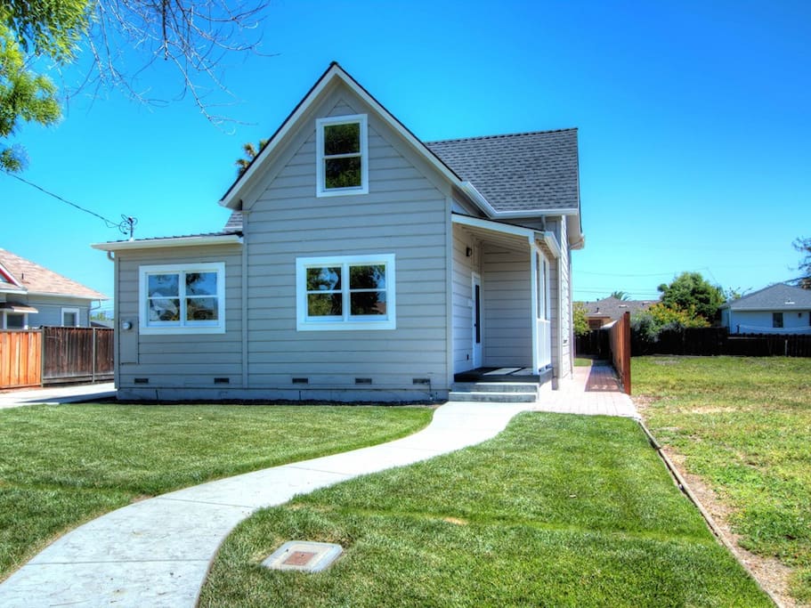 Beautiful house, Plenty of parking, Quiet and safe neighborhood