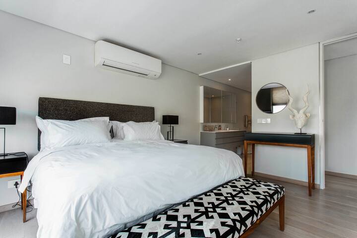 THE SKY LOFT gallery image 3