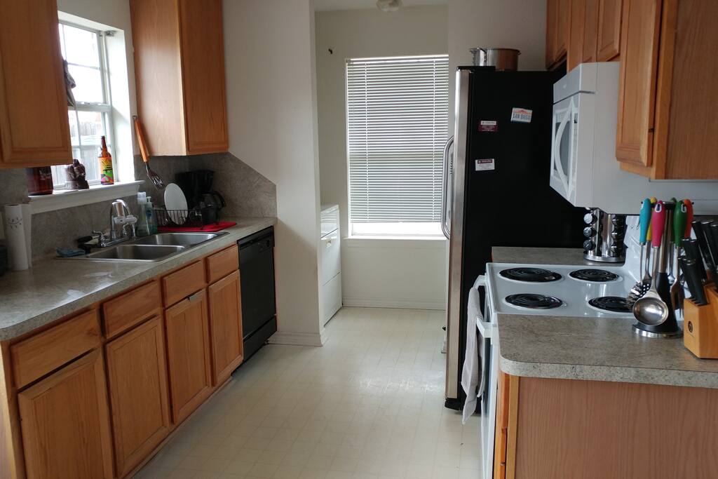Kitchen w/ Laundry
