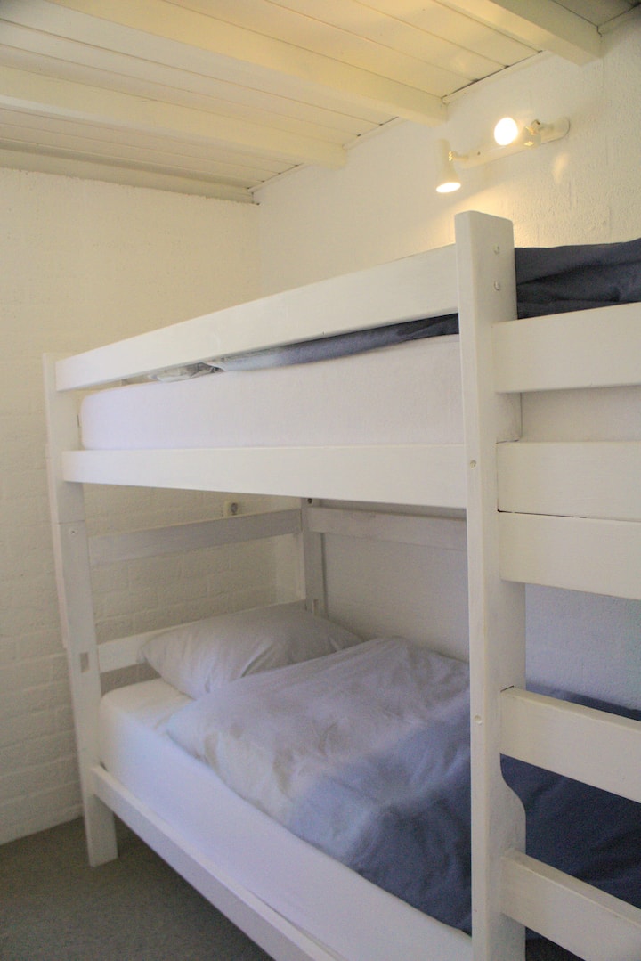 غرفة نوم في الطابق الأرضي 2 (سرير بطابقين) - قلعة أودورب