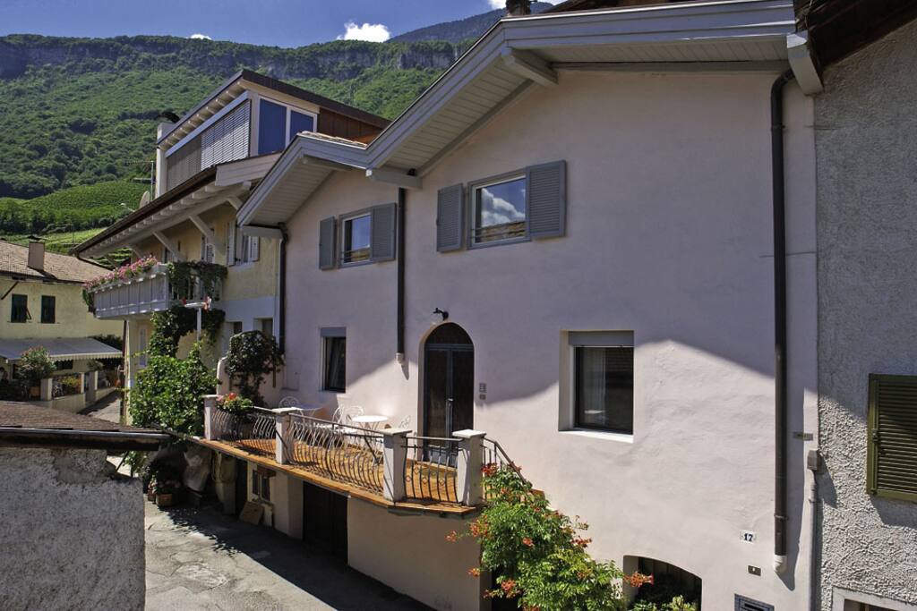 Gebäude, in dem sich die Wohnung befindet (2. Obergeschoss)