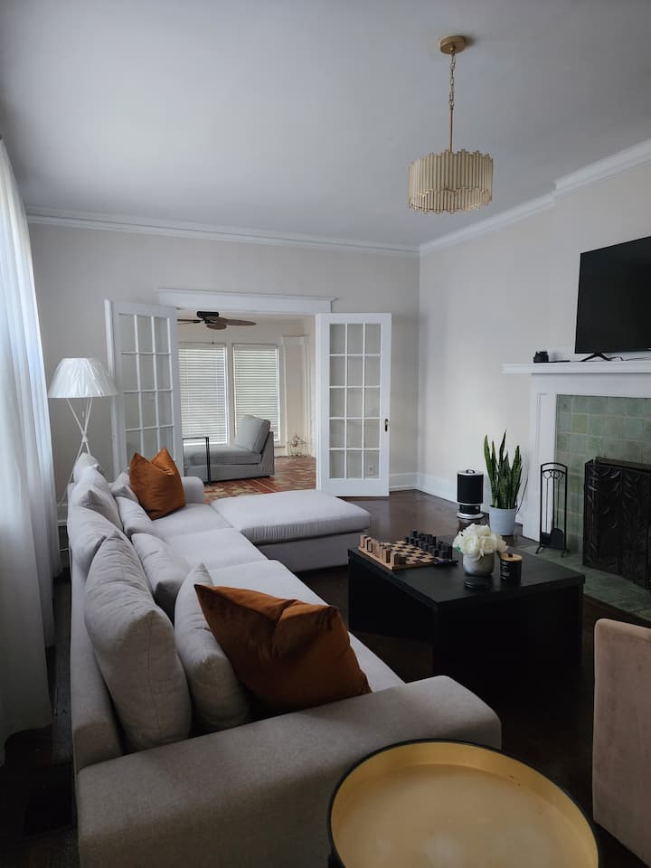Historic 100 Year Old Home With Updated Flair. - Leland, MS