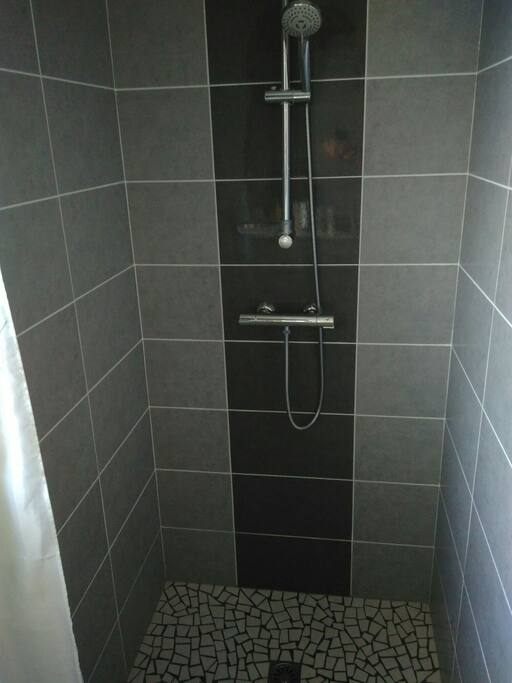 Douche à l'italienne en 90/90