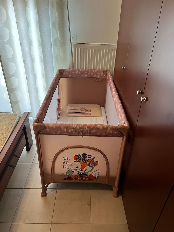 เตียงเด็กพร้อมฟูก 