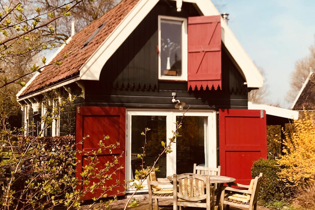 4 Room Guesthouse