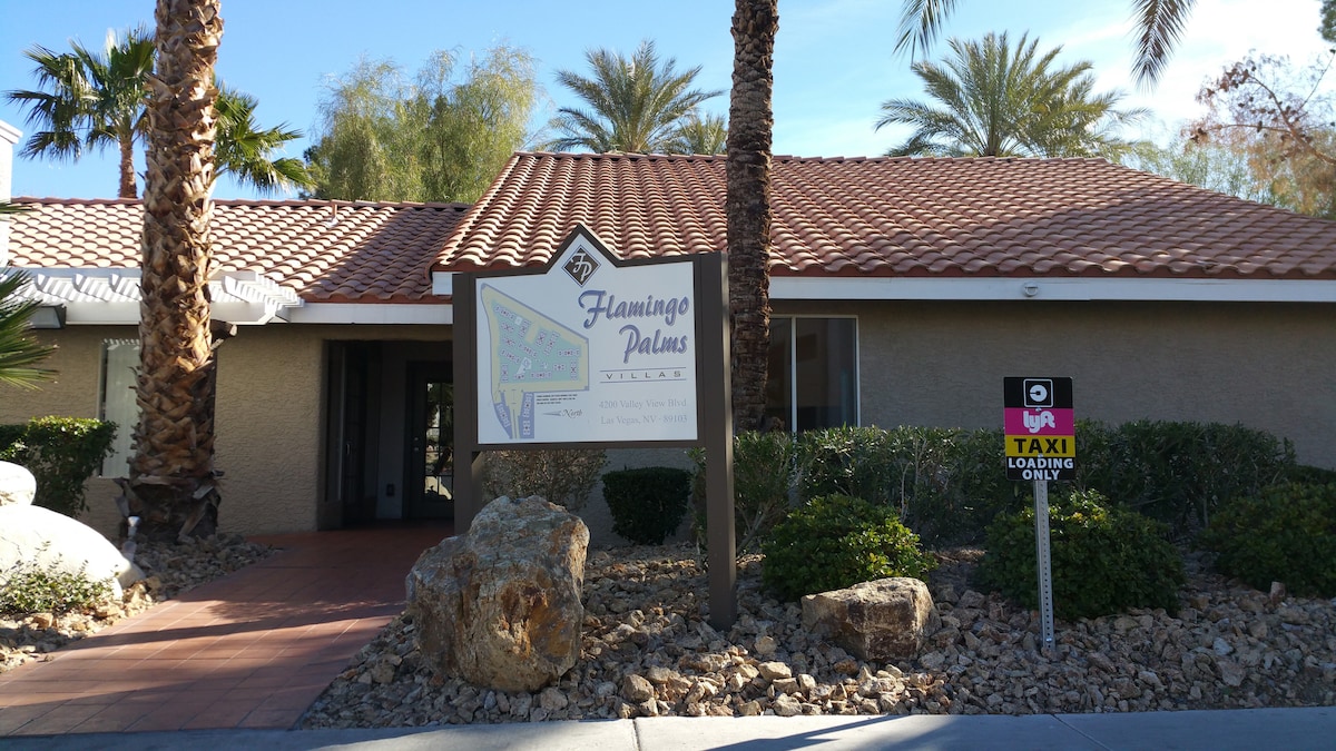 Beautiful 2BR/2BA, Gym & Pool, Room w/ Strip view