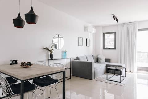 Popular Airbnb listing: An amazing high-end designer apartment in Núñez in Saavedra
