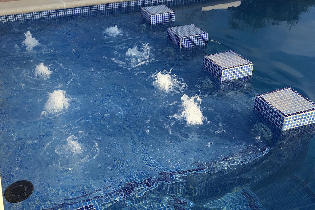 Piscina; Pool.