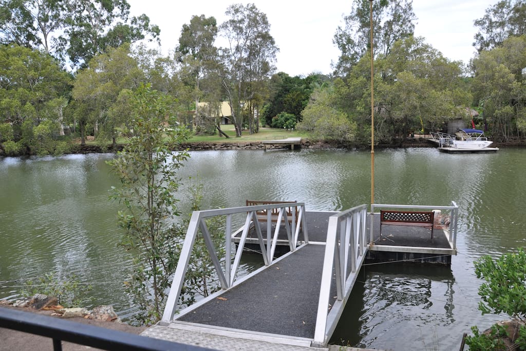 Ocean access for fisherman, nice bream and muddies in creek