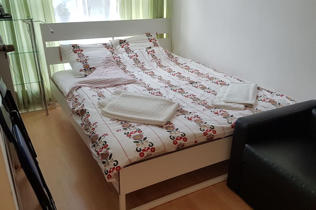 Doppelbett 160x200 cm