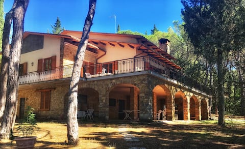 Vintage 70s Home in the heart of Chianti