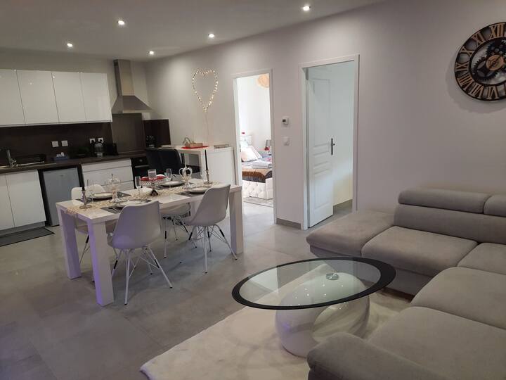 Jacuzzi &Deco Et Nature - La Roche-Guyon