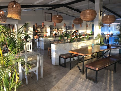 Beach Front Ocean View Private Room Blue