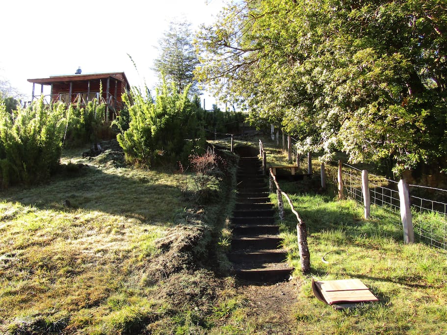 Entrada a la cabaña.