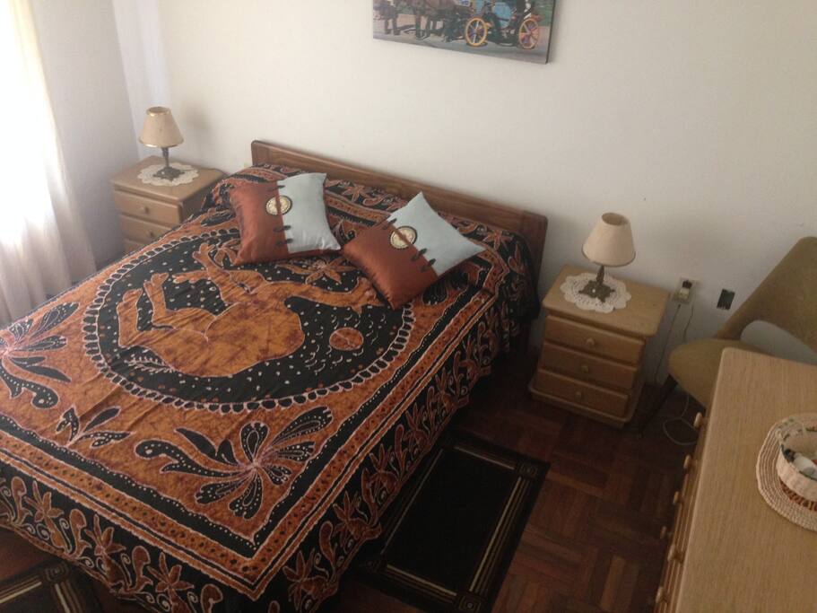 Dormitorio principal con baño en suite