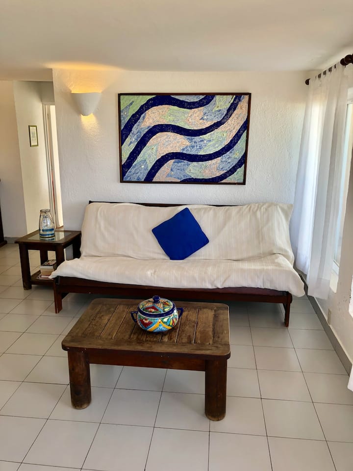 Походно легло във всекидневната