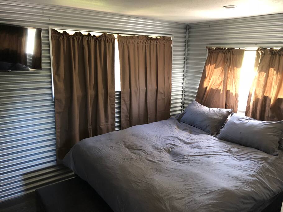 Queen Bed