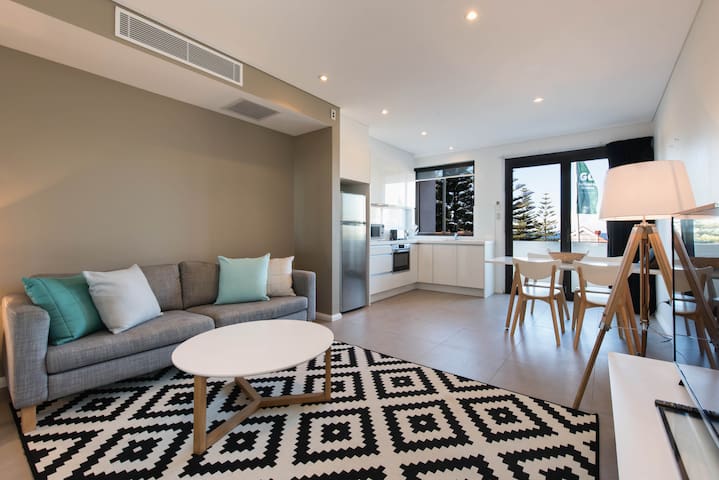 Coogee Beach Front 2