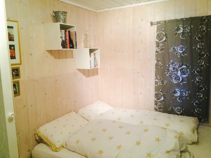 Спалня № 1 с двойно легло.