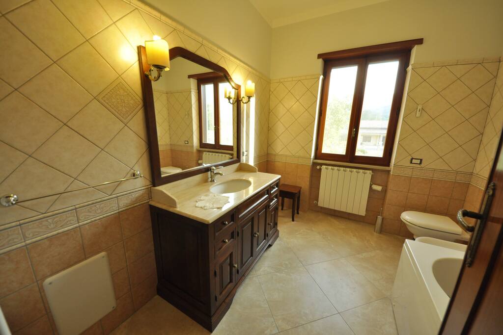 bagno 1 con vasca idromassaggio