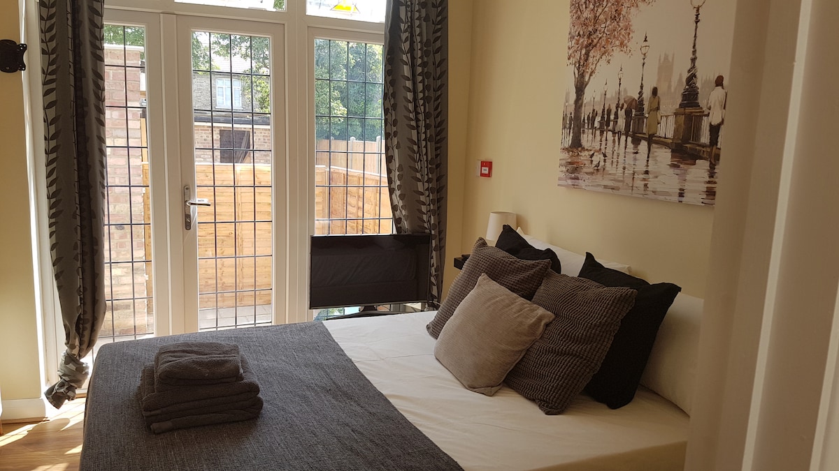 Top Airbnb: Cozy Pod 2 - Chingford / NE London in Waltham Abbey