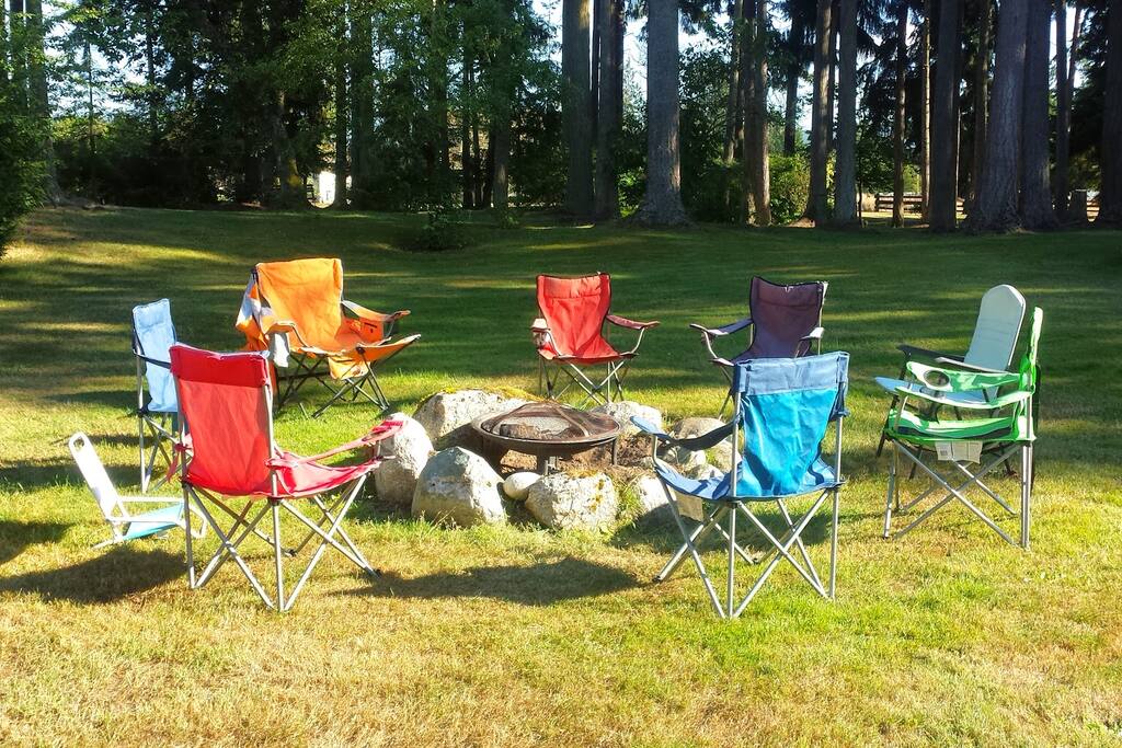 Cozy up around the fire after a fun day of exploring the Olympic Peninsula.